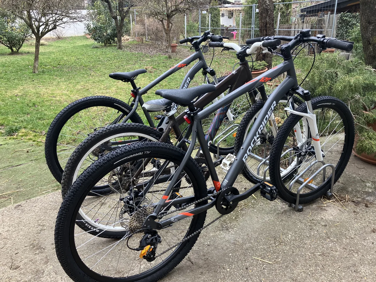 Mountain bikes available to guests