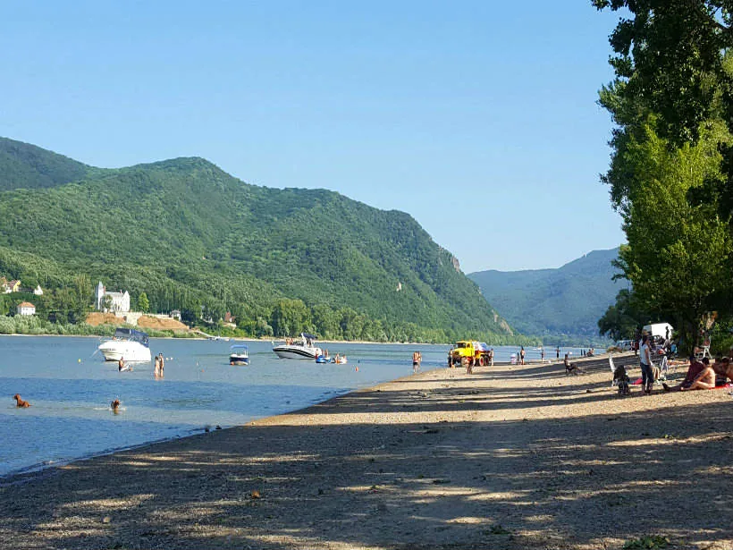 Danube beach at Pilismarót